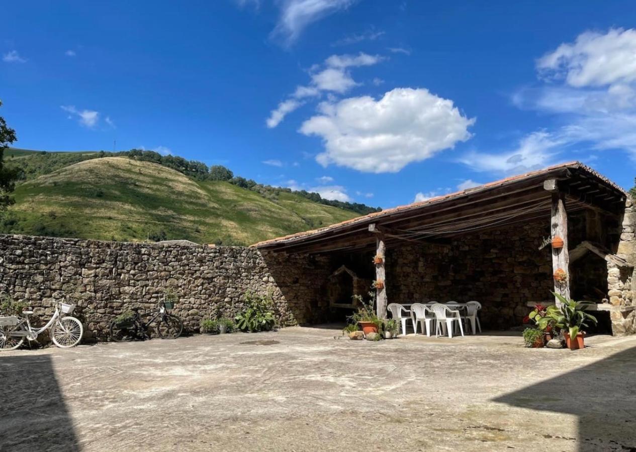 Appartamento Lavieja Panaderia 2 Casa Rural Con Encanto Vega de Pas Esterno foto